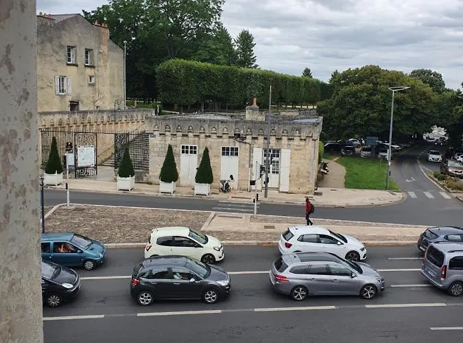 Le Loft De Blossac Διαμέρισμα *